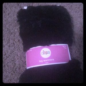 Black fuzzy legwarmers NEW😊